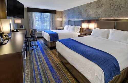 Tupelo Hotel | Holiday Inn Hotel & Suites Tupelo North by IHG