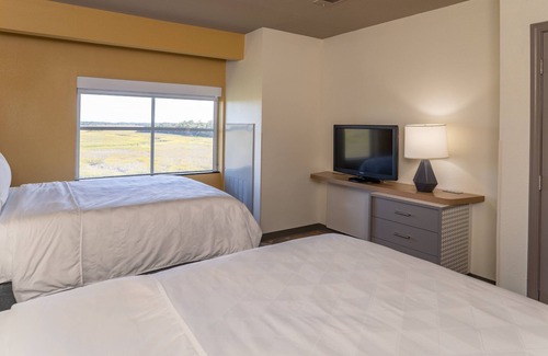 Beaufort Hotel | Holiday Inn Hotel & Suites Beaufort at Highway 21 by IHG