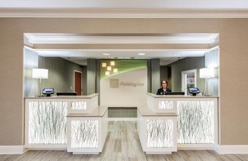 Lake City Hotel | Holiday Inn Hotel & Suites Lake City by IHG