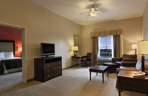 Batesville Hotel | Holiday Inn Hotels Batesville by IHG