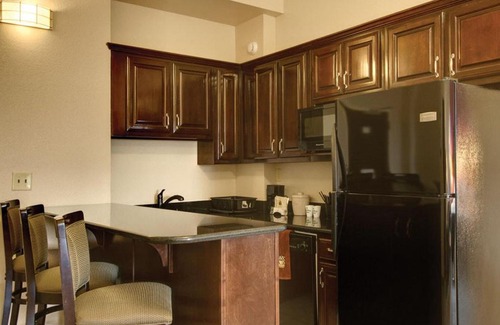 Batesville Hotel | Holiday Inn Hotels Batesville by IHG