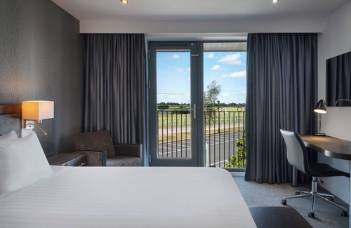 Brampton Hotel | Holiday Inn Huntingdon - Racecourse by IHG
