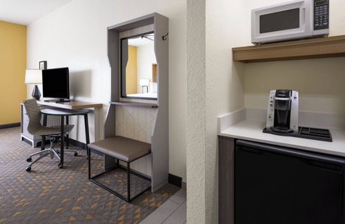 Pearl Hotel | Holiday Inn Jackson Southeast - Pearl by IHG