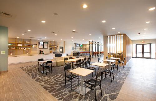 Kansas City Hotel | Holiday Inn - Kansas City - Northeast by IHG