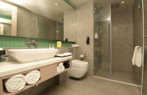 Katra Hotel | Holiday Inn Katra Vaishno Devi by IHG