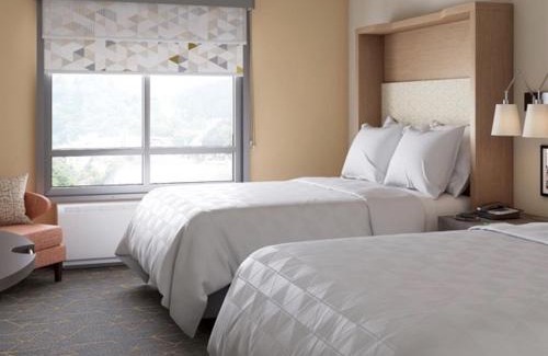 Kulpsville Hotel | Holiday Inn Lansdale-Hatfield by IHG