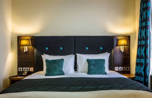 Kensington Hotel | Holiday Inn London - Kensington High St. by IHG