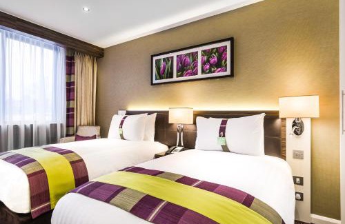 Watford Hotel | Holiday Inn London Watford Junction by IHG