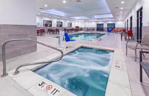 Lubbock Hotel | Holiday Inn Lubbock South by IHG