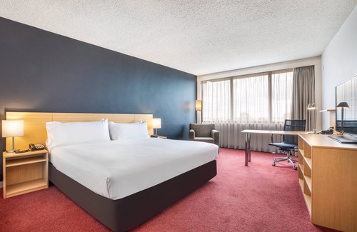 Melbourne Airport Hotel | Holiday Inn Melbourne Airport by IHG