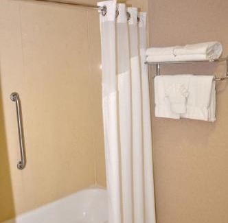 Oakland Hotel | Holiday Inn Oakland Airport by IHG