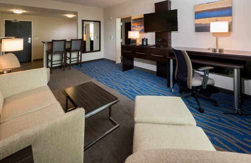 Paducah Hotel | Holiday Inn Paducah Riverfront by IHG