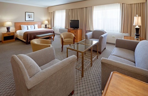 Swedesboro Hotel | Holiday Inn Philadelphia South - Swedesboro by IHG