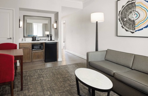 Lake George Hotel | Holiday Inn Resort Lake George - Adirondack Area by IHG