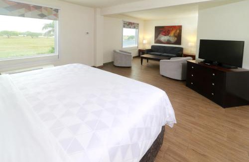 Reynosa Hotel | Holiday Inn Reynosa Industrial Poniente by IHG