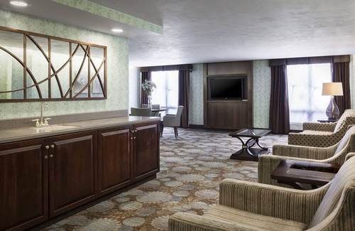 Rock Island Hotel | Holiday Inn Rock Island by IHG