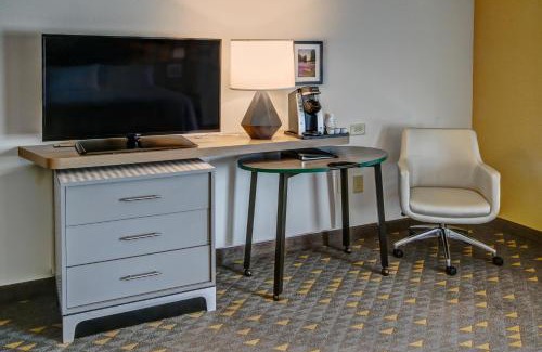 Rocky Mount Hotel | Holiday Inn Rocky Mount I-95 @ US 64 by IHG