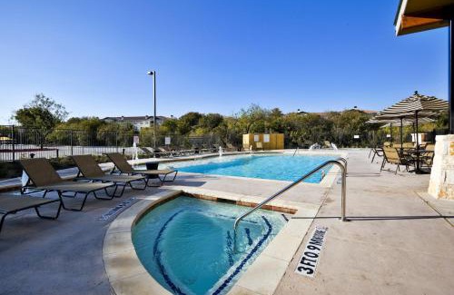 West San Antonio Resort | Holiday Inn San Antonio Northwest- SeaWorld Area by IHG