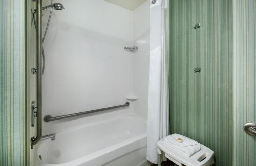 Saskatoon Downtown Hotel | Holiday Inn Saskatoon Downtown by IHG