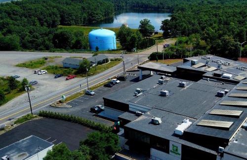 Dunmore Hotel | Holiday Inn Scranton East - Dunmore by IHG
