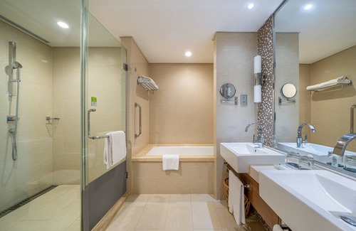 Yuecheng Hotel | Holiday Inn Shaoxing by IHG