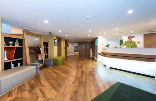 Slough Hotel | Holiday Inn Slough Windsor by IHG