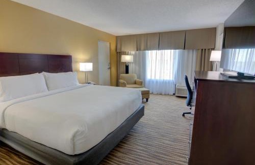 Feather Sound Hotel | Holiday Inn St. Petersburg N - Clearwater by IHG