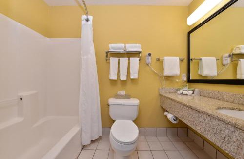 Stevens Point Hotel | Holiday Inn Stevens Point - Convention Center by IHG
