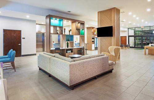McKinney Hotel | Holiday Inn & Suites McKinney - N Allen by IHG