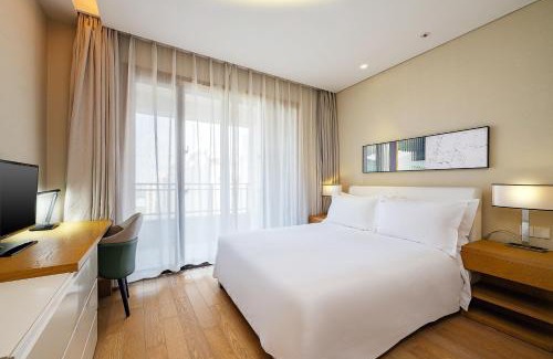 Wuzhong Hotel | Holiday Inn & Suites Suzhou Yangcheng Lake by IHG