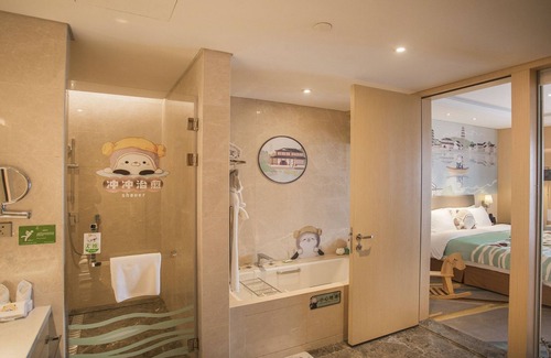 Gao Xin District Hotel | Holiday Inn Suzhou Huirong Plaza by IHG