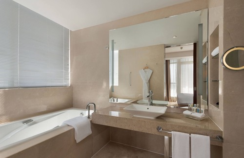 Taicang Hotel | Holiday Inn Taicang City Centre by IHG