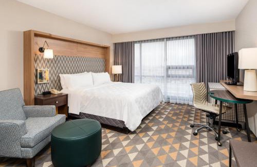 Etobicoke Hotel | Holiday Inn Toronto Airport East by IHG