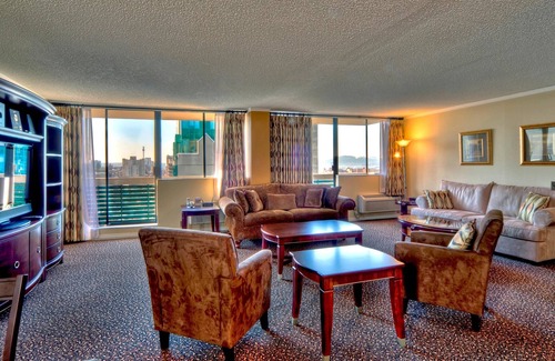 Fairview Hotel | Holiday Inn Vancouver Centre by IHG