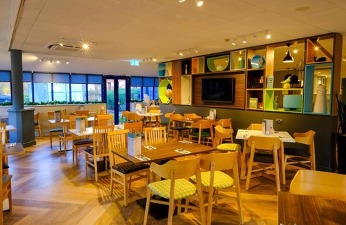 Warrington Hotel | Holiday Inn Warrington by IHG