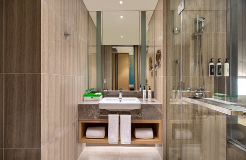 Bin Hu District Hotel | Holiday Inn Wuxi Taihu New City by IHG