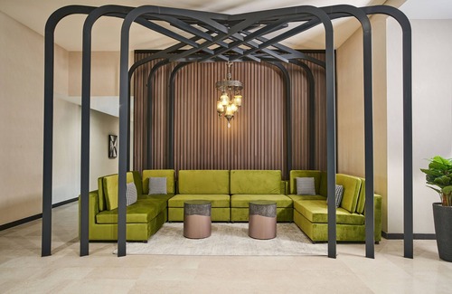 Al Majaz Hotel | Holiday International Sharjah