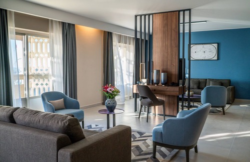 Al Majaz Hotel | Holiday International Sharjah
