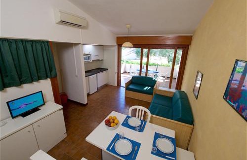 Castiglione della Pescaia House | Holiday Home Two-room Classic by Interhome
