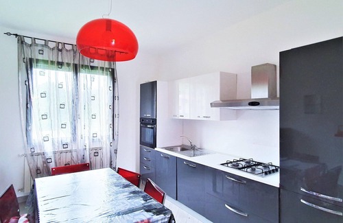 Roggiano House | Holiday Home by Lake Maggiore with Mountain Views