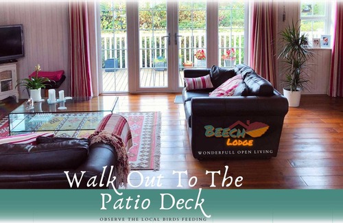 Hundall Cabin | Holiday Lettings Beech Lodge - Stunning 6-Bed King