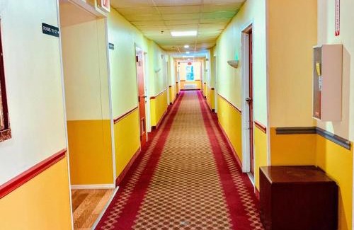 Greensboro Hotel | Holiday Lodge - Greensboro/Lake Oconee