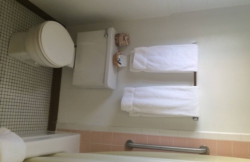 Hawthorne Hotel | Holiday Lodge