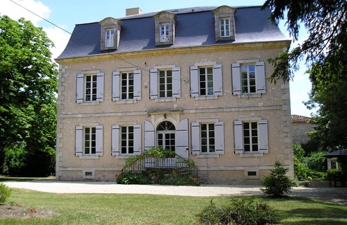 Monflanquin House | Holiday Manoir 14x7m pool, walking distance & views to stunning medieval village