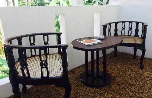 Wadduwa Bed & Breakfast | Holiday Nest Bed & Breakfast
