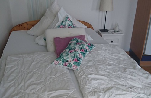 Kasel Apartment | Holiday nest for one or two in the grove in Kasel near Trier (7 km)