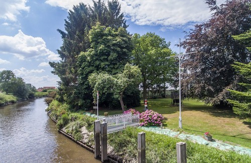 Estebrugge Apartment | Holiday on the "Eulenhof" directly on the Este in the old country