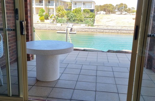 Wallaroo House | HOLIDAY ON THE MARINA free WIFInIdeal for 2 families or maximum 8 adults