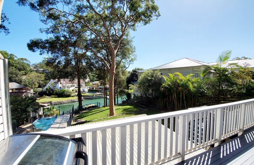 Newport House | Holiday on the Waterfront in Pittwater -Beach, Swim, Kayak, Boat, Fish and More!