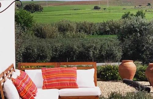 Beja House | Holiday Home 'Monte Capitão' with Private Pool, Private Terrace and Wi-Fi